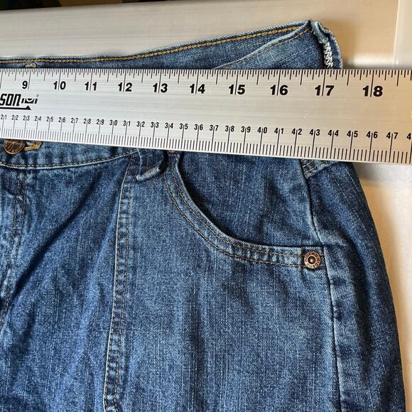 Riders Women Jeans size 16M Blue Mid Rise Straight Leg - Picture 2 of 11